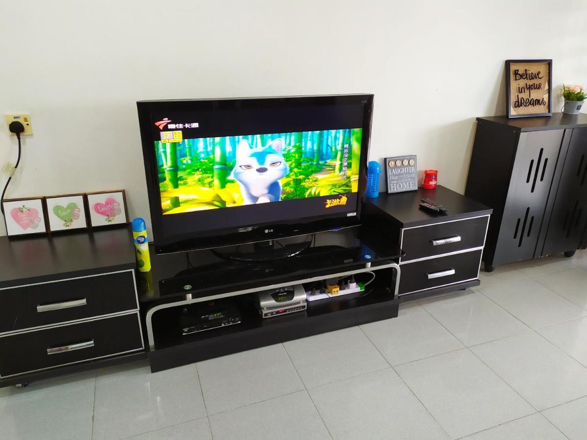 Victoria Homestay Sibu - Next To Shopping Complex & Large Car Park Area With Autogate Esterno foto