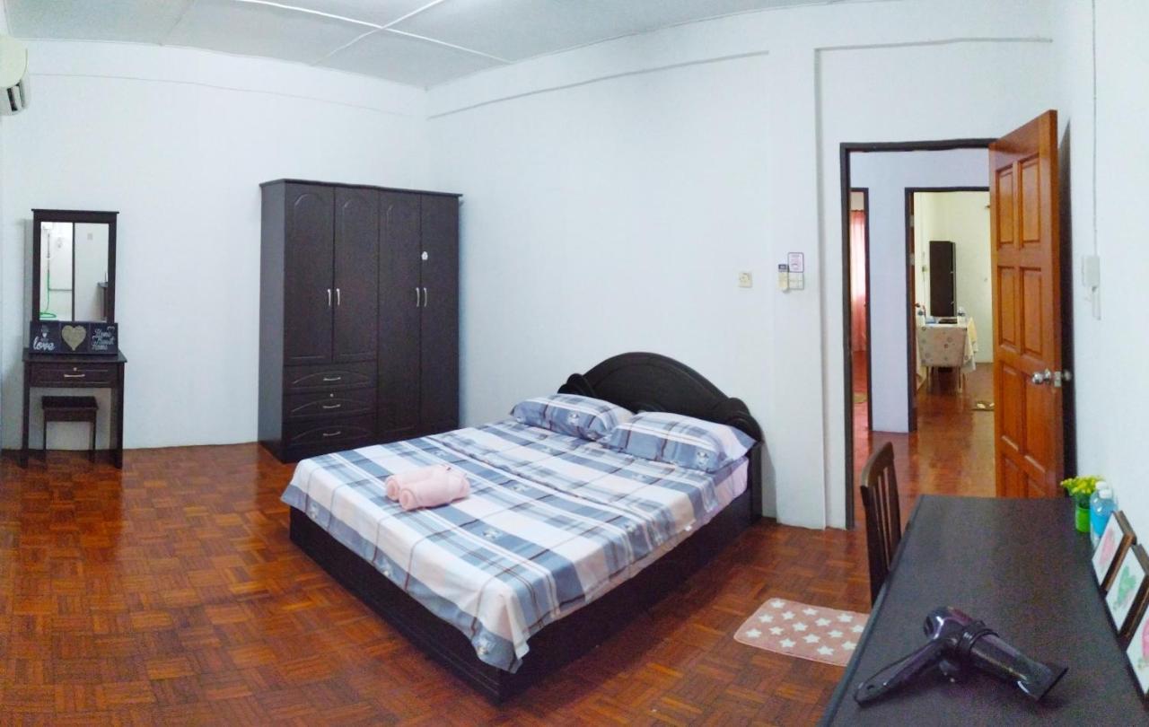 Victoria Homestay Sibu - Next To Shopping Complex & Large Car Park Area With Autogate Esterno foto