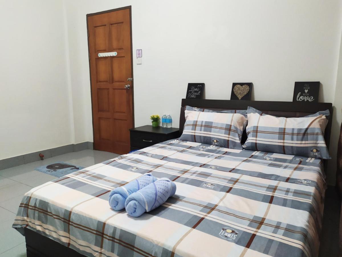 Victoria Homestay Sibu - Next To Shopping Complex & Large Car Park Area With Autogate Esterno foto